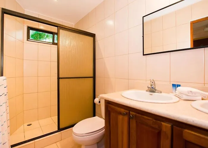 Cozy Ground-floor With Community Pool, Rancho And Lush Garden Views *