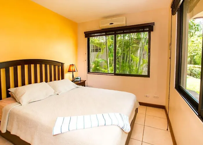 Cozy Ground-floor With Community Pool, Rancho And Lush Garden Views Hébergement de vacances