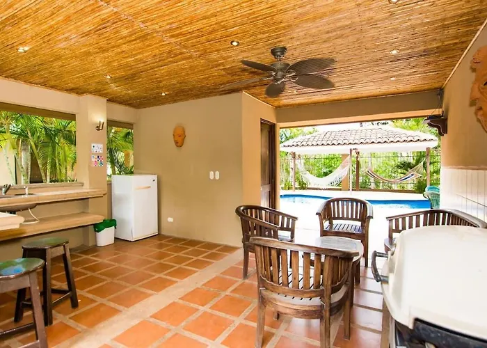 Cozy Ground-floor With Community Pool, Rancho And Lush Garden Views Brasilito