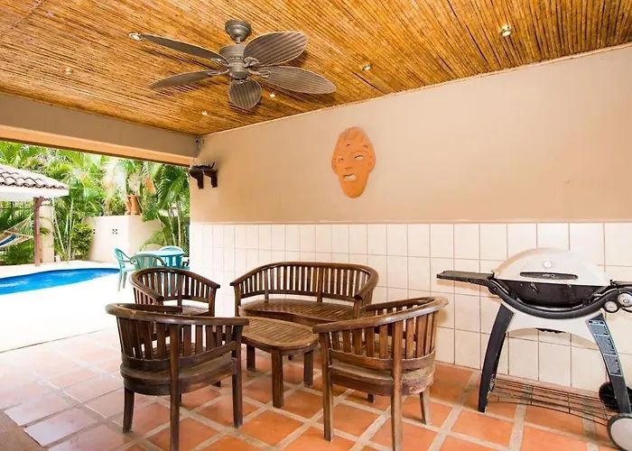 Cozy Ground-floor With Community Pool, Rancho And Lush Garden Views Brasilito